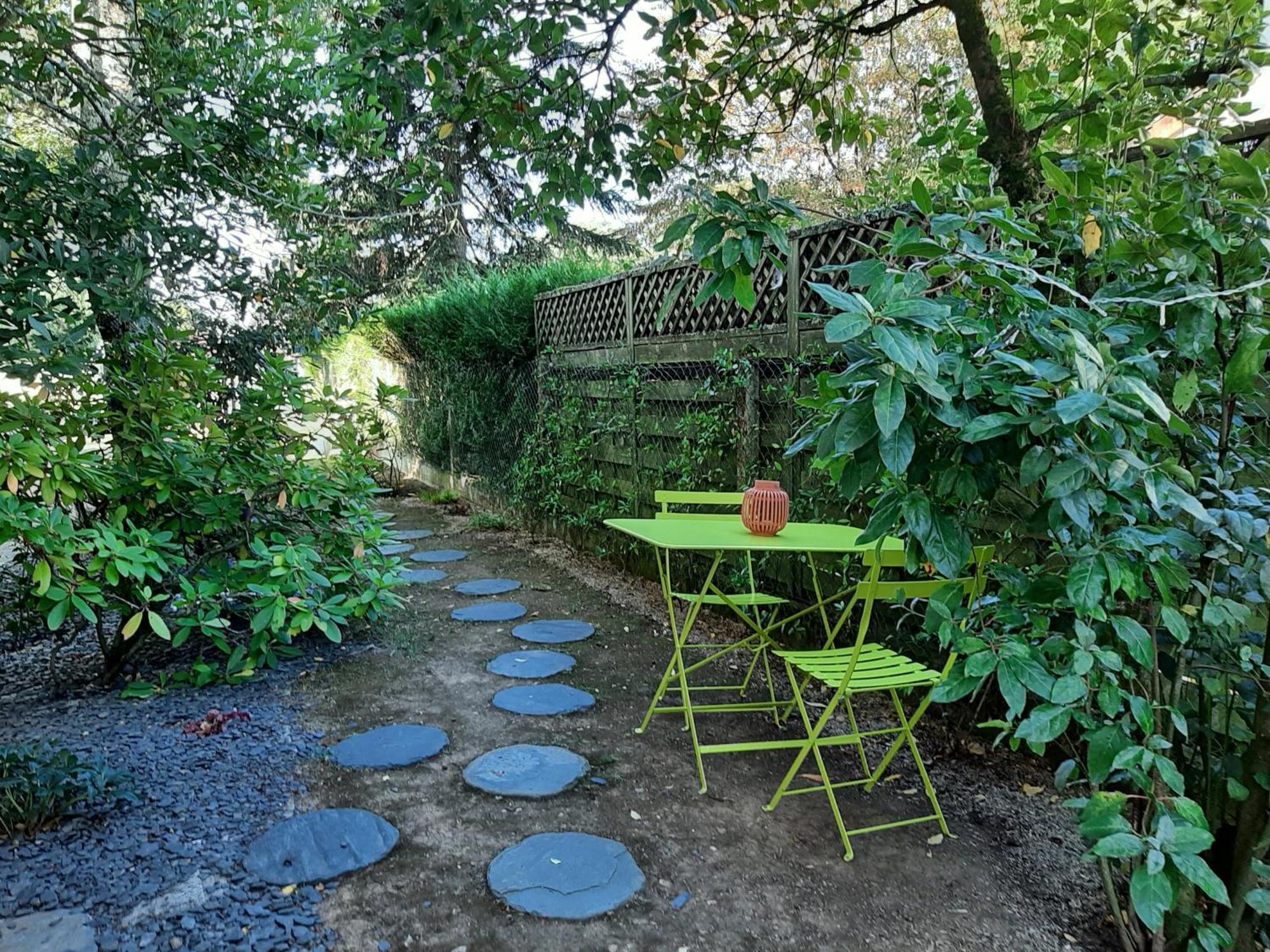 Sakura Bed & Breakfast Fontaine-le-Comte Exterior photo